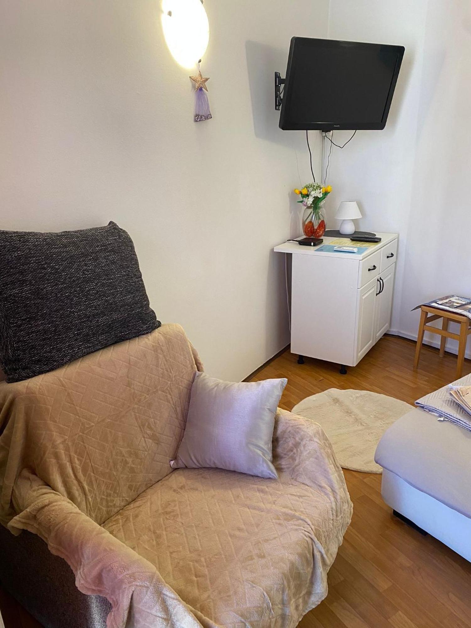 Bright And Charming Studio Apartment Рийека Екстериор снимка