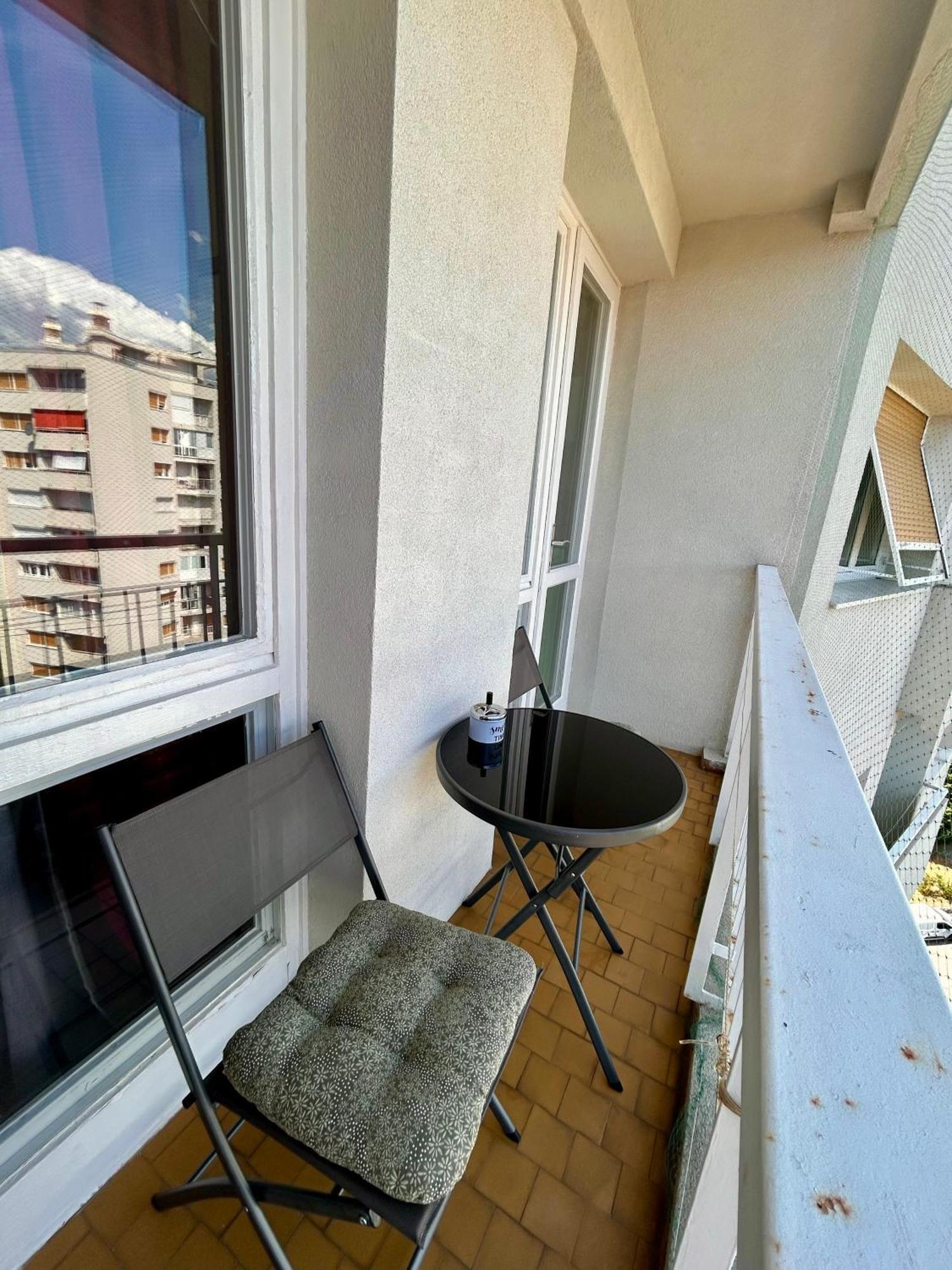 Bright And Charming Studio Apartment Рийека Екстериор снимка